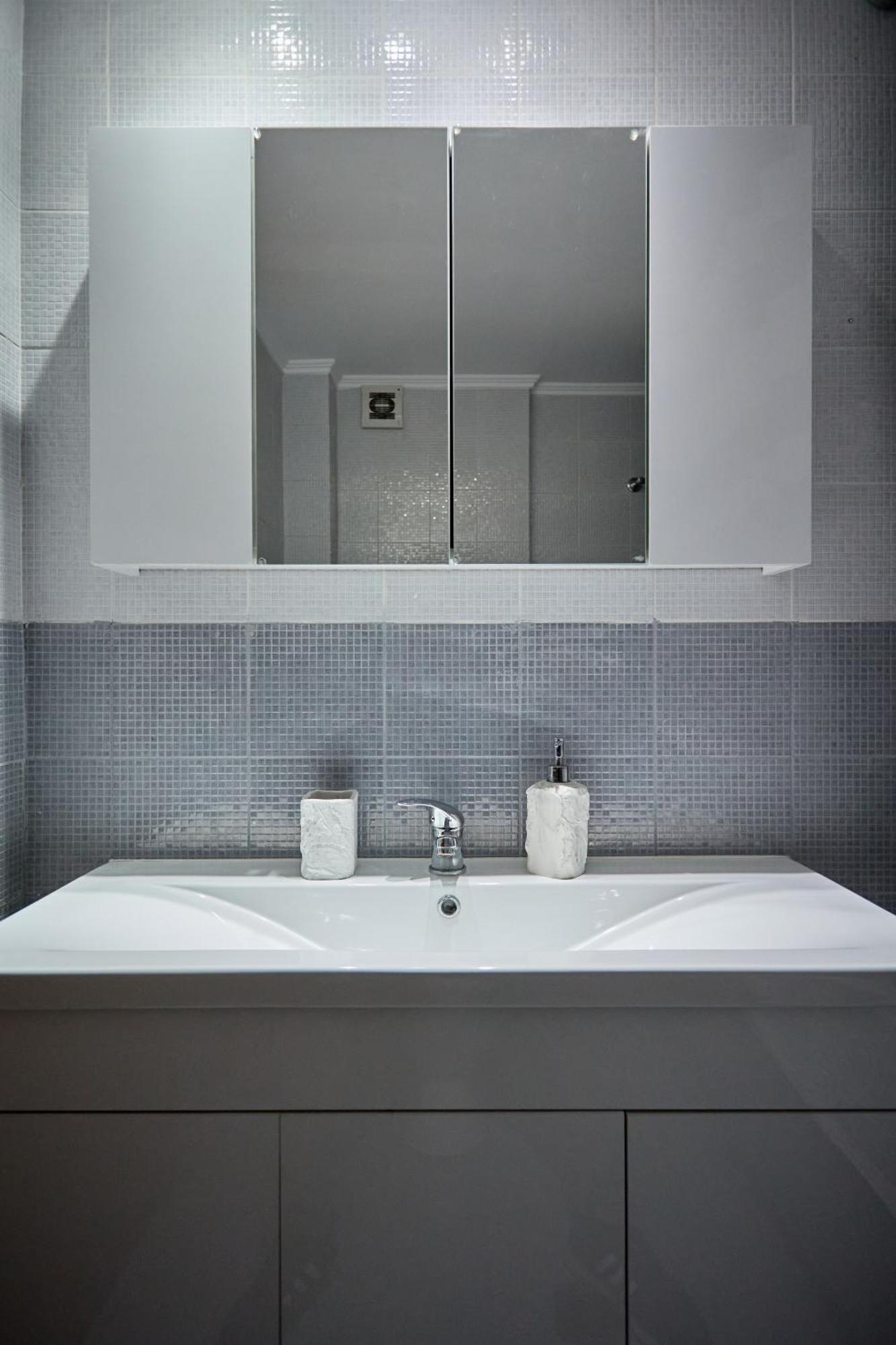 Chios Town Apartment - Heart Of Chios Town With 2 Minute Walk To The Beach Ngoại thất bức ảnh